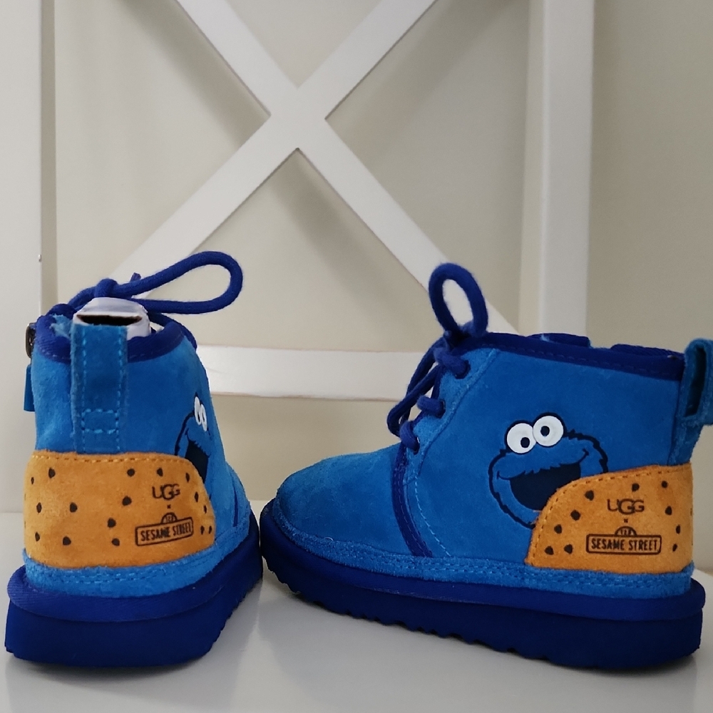 AWESOME Like New Cookie Monster UGGS